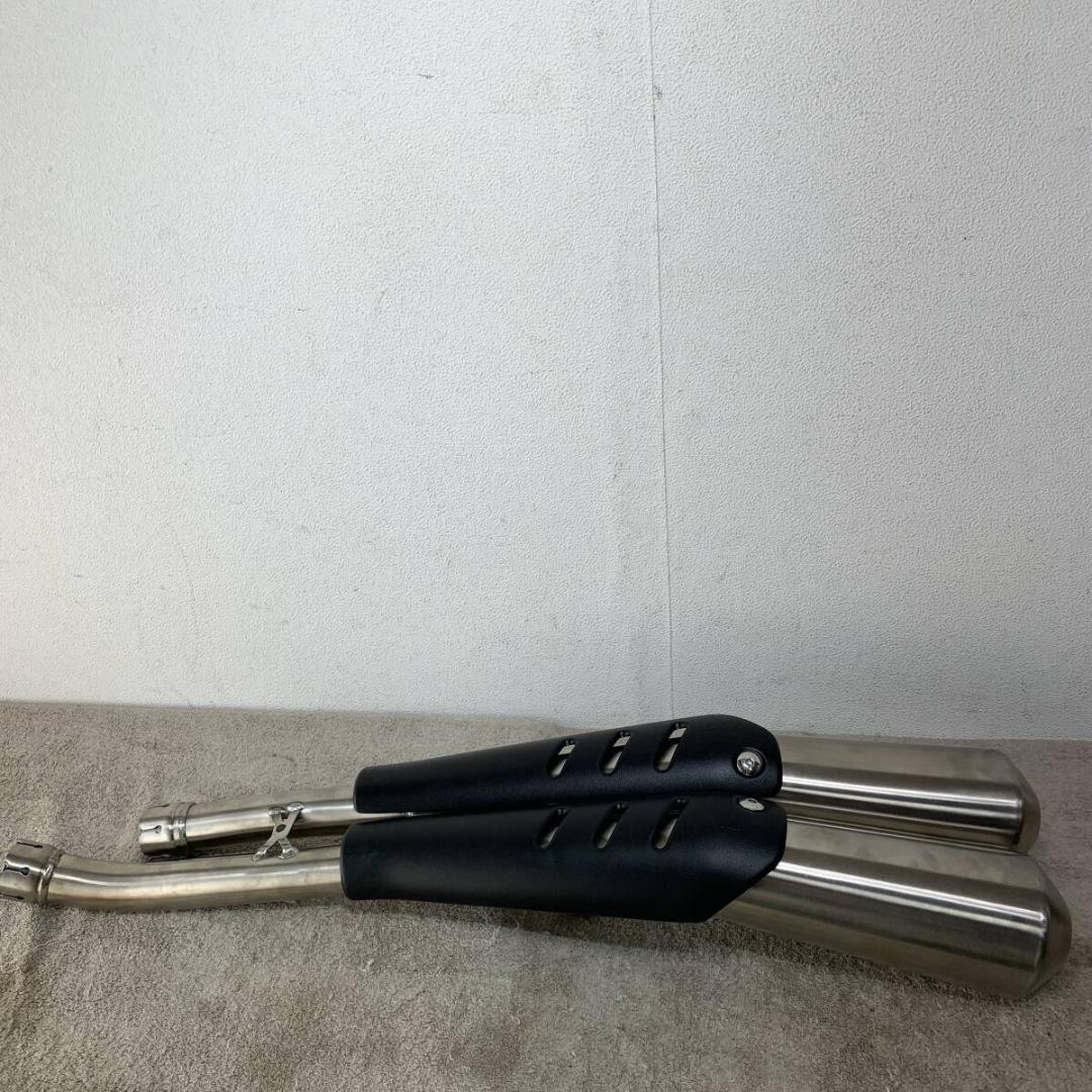 トライアンフ 　バイク　ストリート　純正　サイレンサーマフラーXZ4025