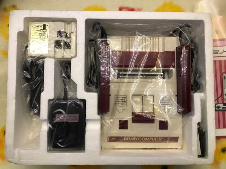 任天堂 ファミリーコンピュータ HVC-001 ファミコン 新品 デッドストック