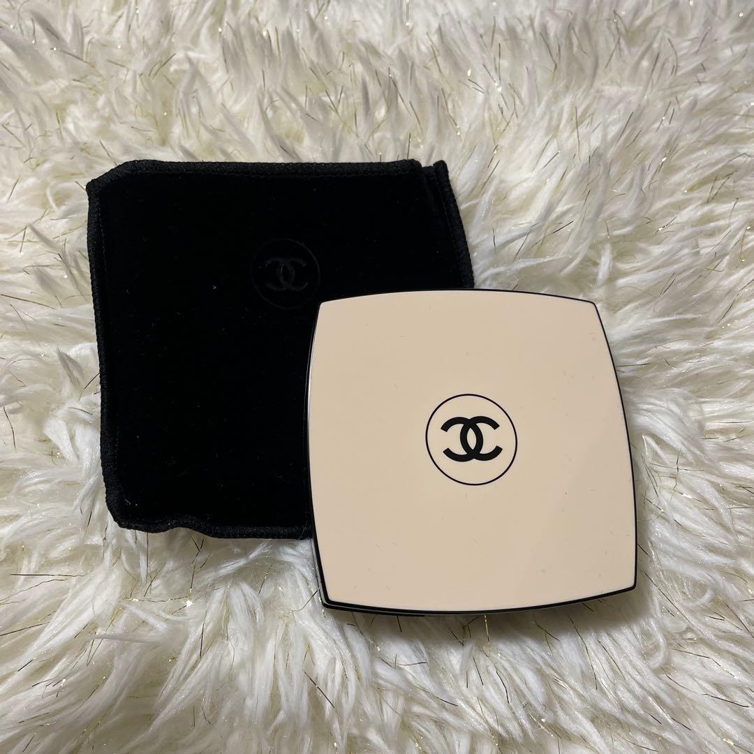 CHANEL アイシャドウ　レ　ベージュ　パレット ルガールライト