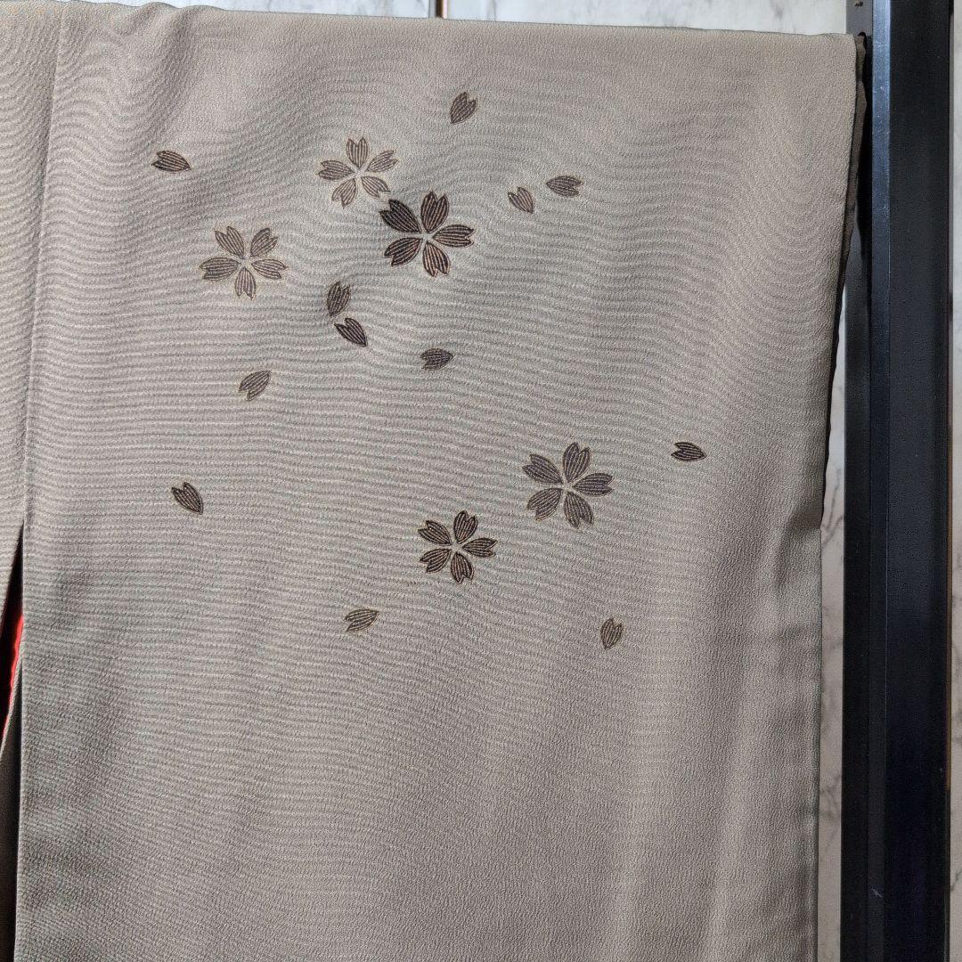 mamamaiii様 絹ポリ　付け下げ茶系　桜さく柄　美品　アッシュブラウン系