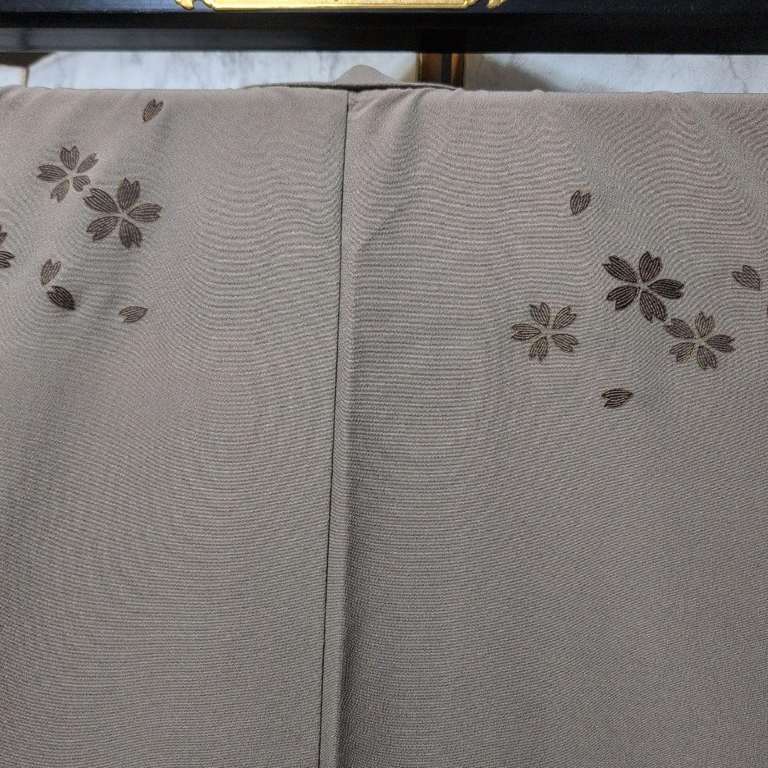 mamamaiii様 絹ポリ　付け下げ茶系　桜さく柄　美品　アッシュブラウン系