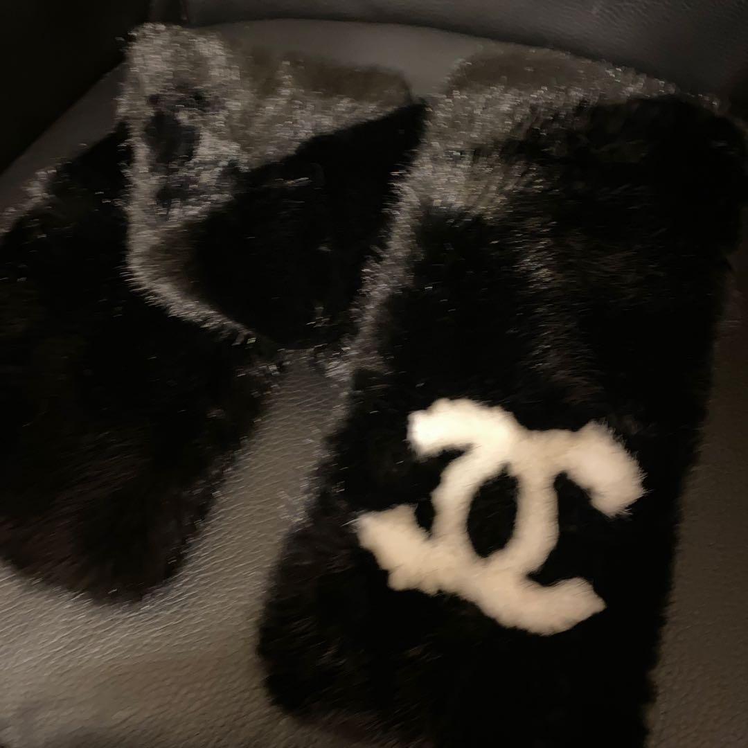 CHANELもふもふマフラーノベルティ