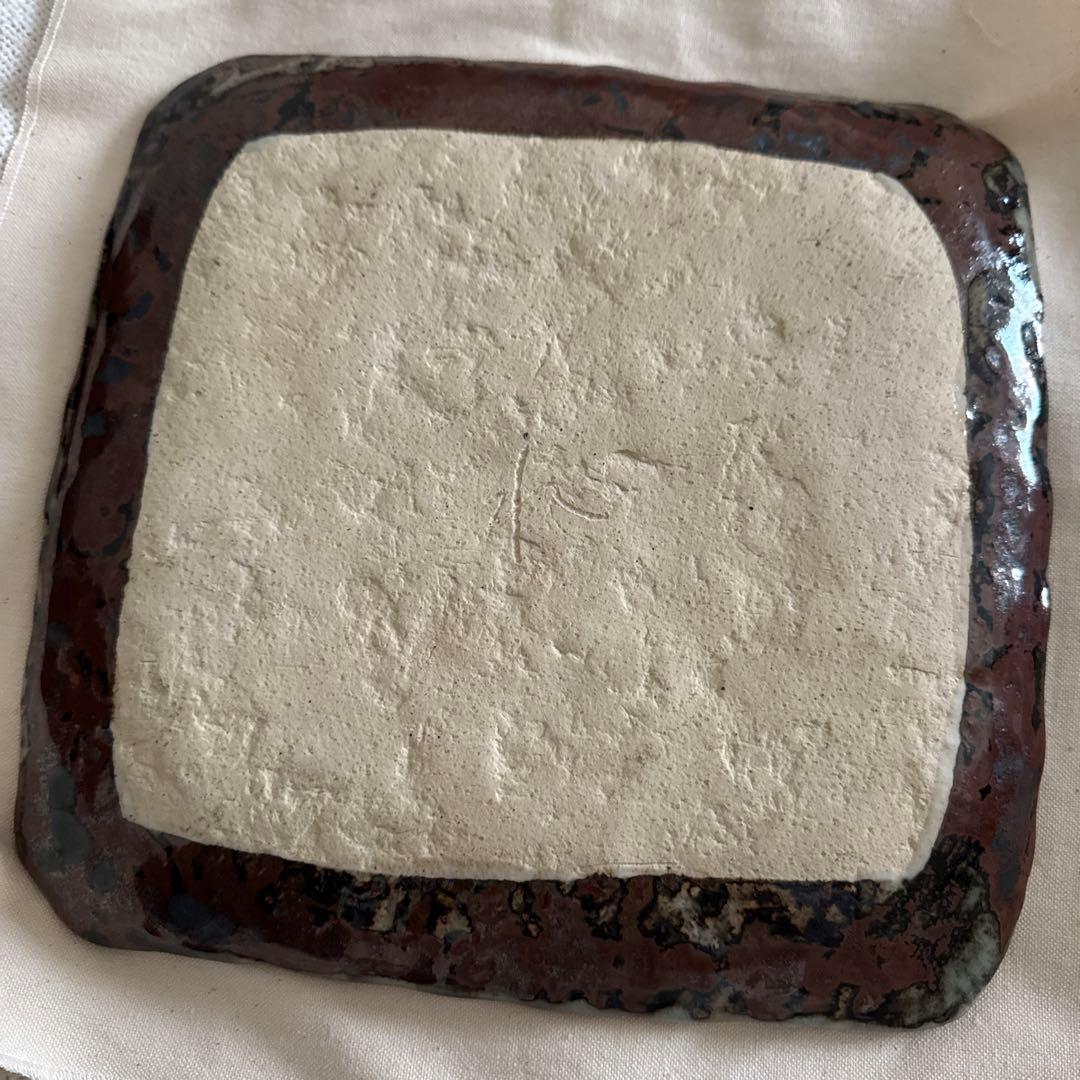 魯山人写し　玉色　緑色と黄色の点模様の皿　銀彩水　美品