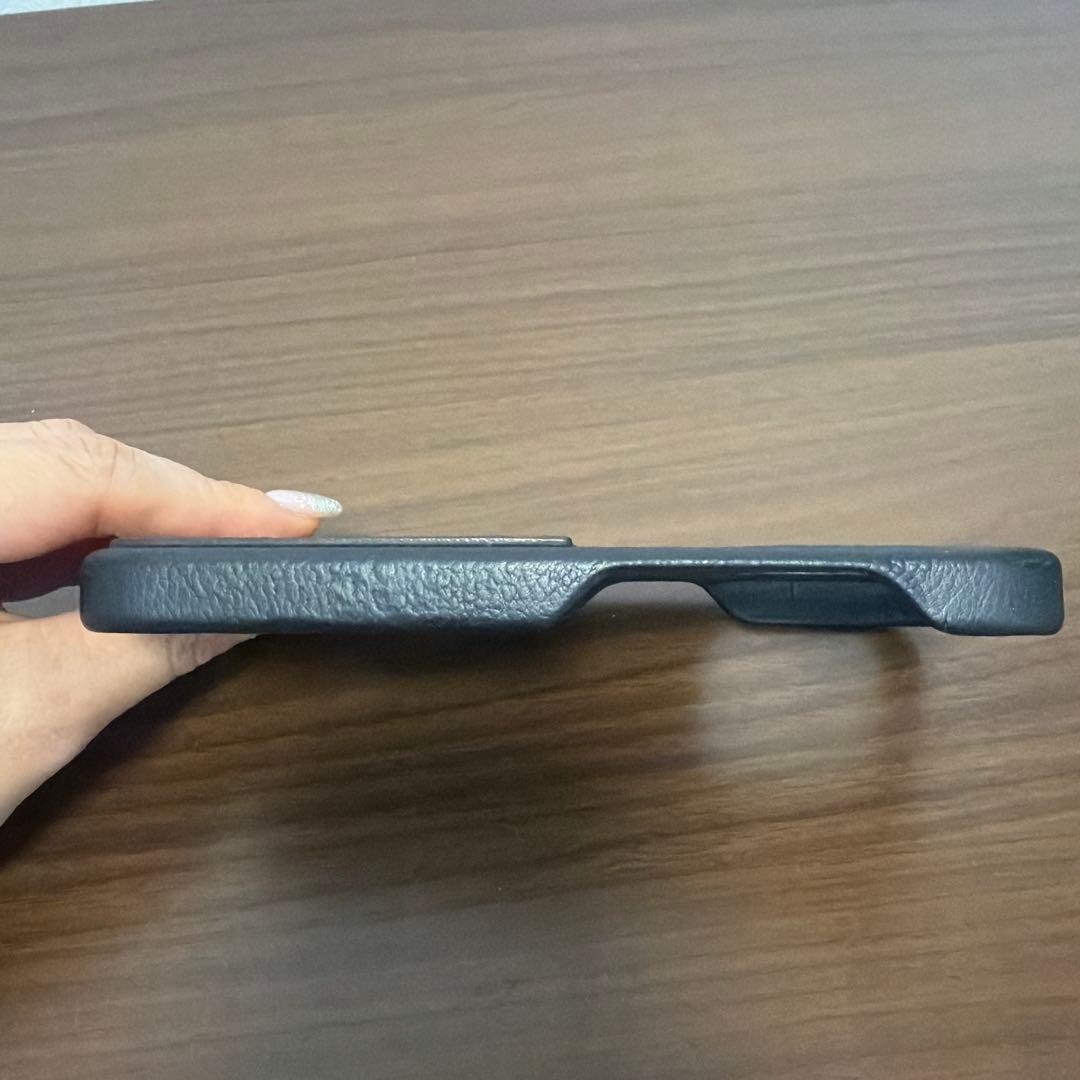 美品　ルイヴィトン　iPhone15pro スマホケース　スマホカバー　正規品