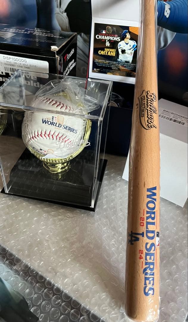 g*t様 ワールドチャンピオンLA記念ミニバット/クリスタルボール/プリントサイ