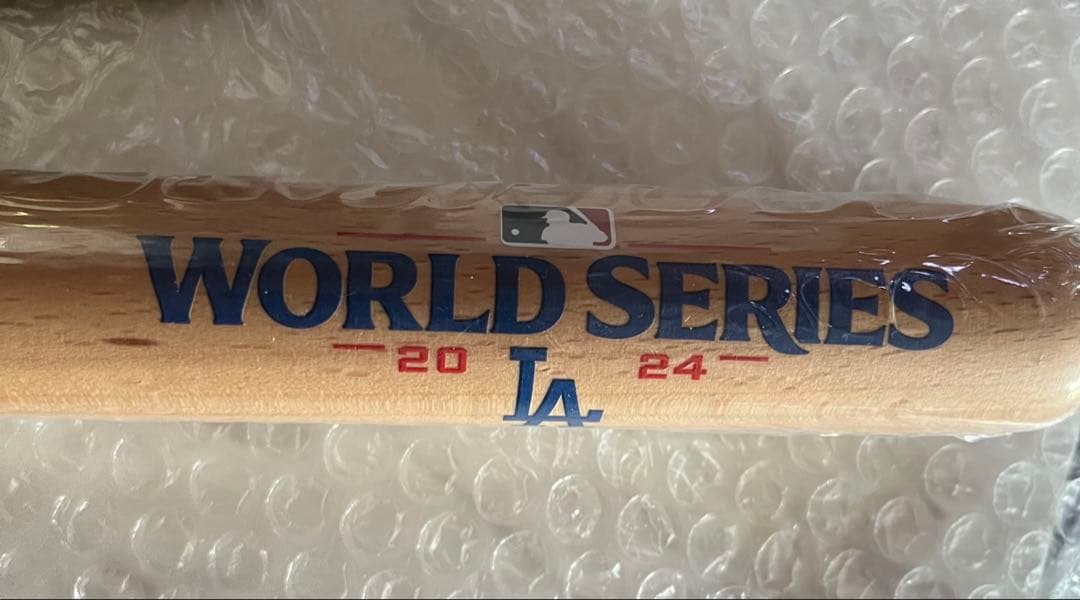 g*t様 ワールドチャンピオンLA記念ミニバット/クリスタルボール/プリントサイ