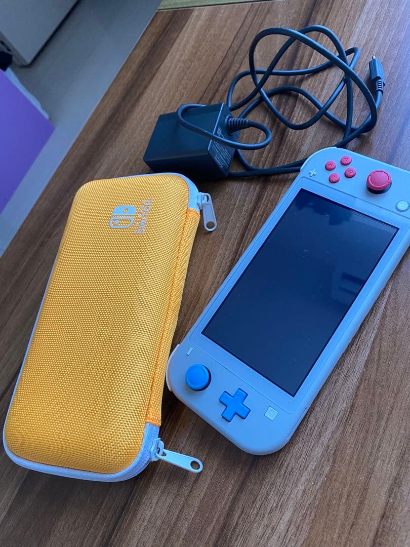 Nintendo Switch Lite シアン・ザマゼンタ 限定黄色ケース付き