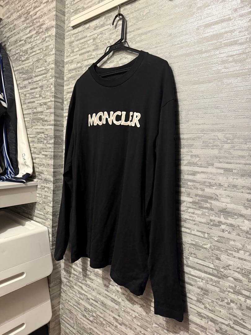 ベジータ MONCLER 24AWロゴプリント 長袖Tシャツ