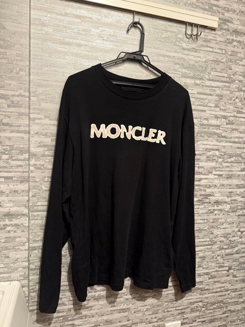 ベジータ MONCLER 24AWロゴプリント 長袖Tシャツ