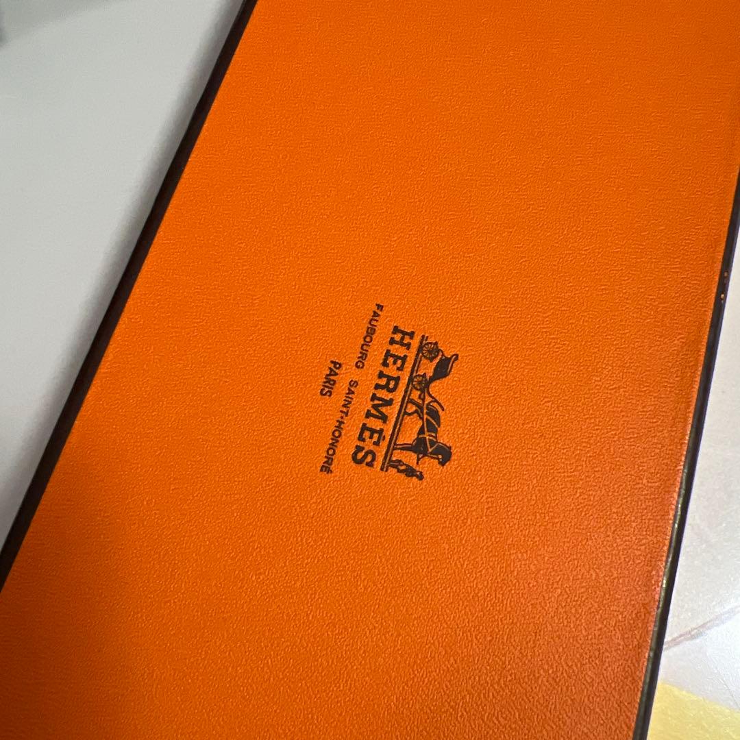 HERMES 黒 レザー 手袋 金具付き❣️超美品♡箱あり