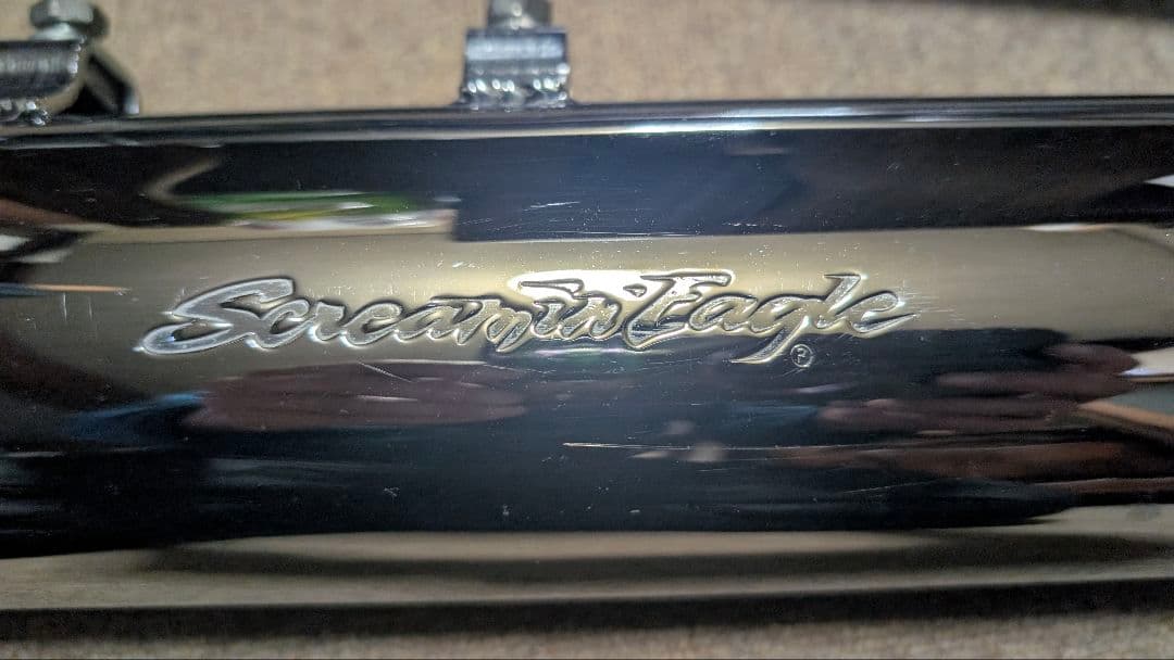 ハーレーダビッドソン　 スクリーミンイーグルスラッシュダウンマフラースリップオン