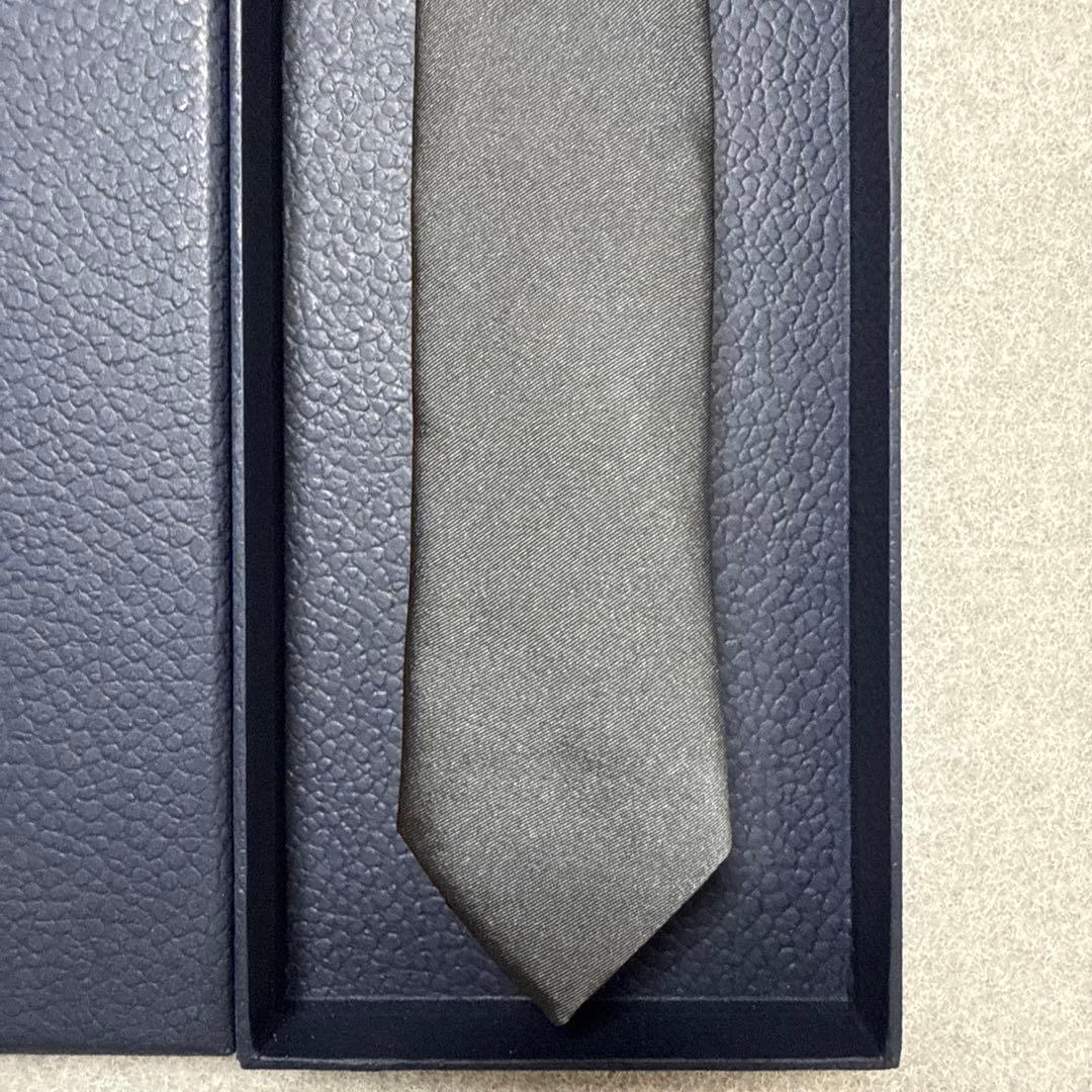 美品　ディオール　ネクタイ　グレー　ソリッド　ナロータイ　結婚式