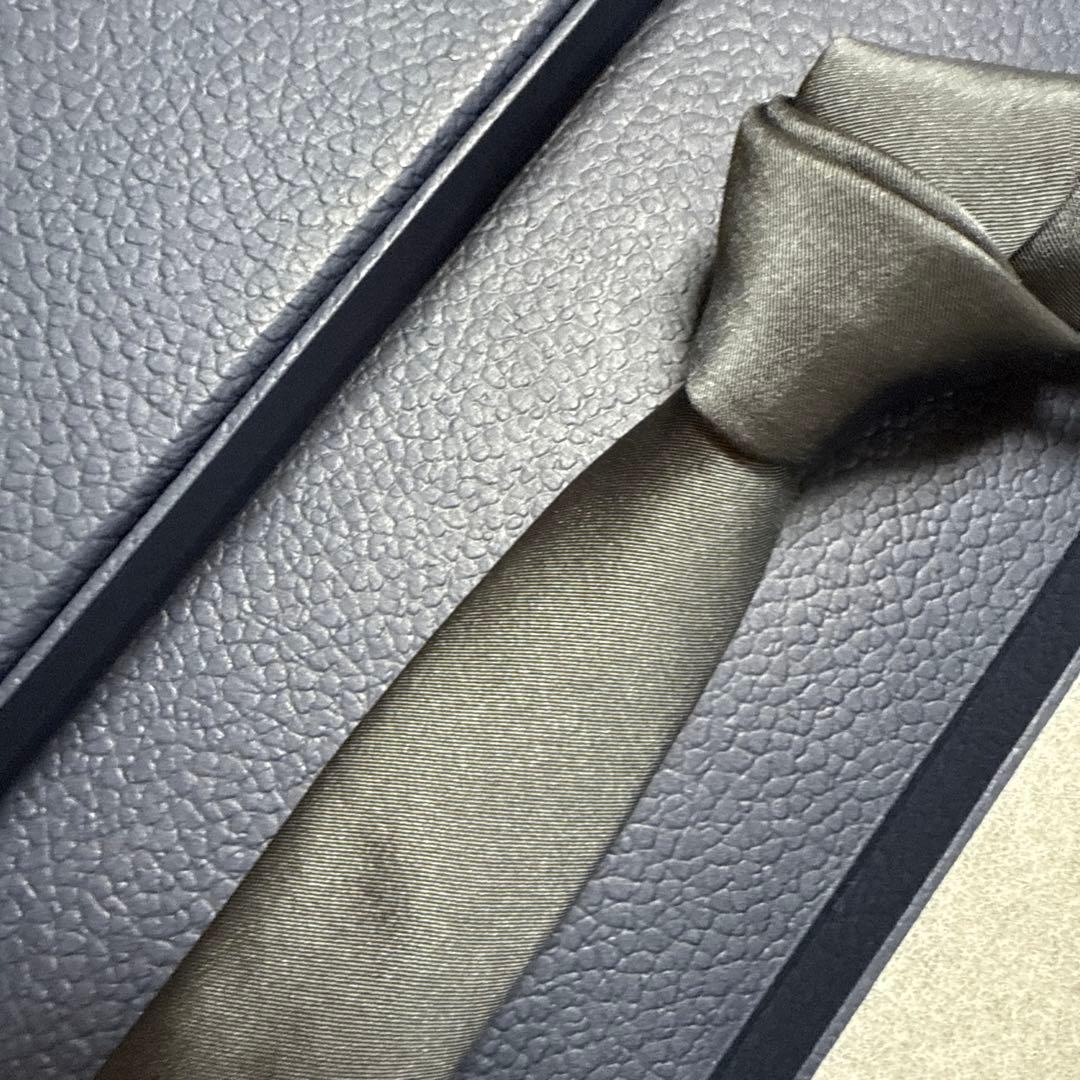 美品　ディオール　ネクタイ　グレー　ソリッド　ナロータイ　結婚式