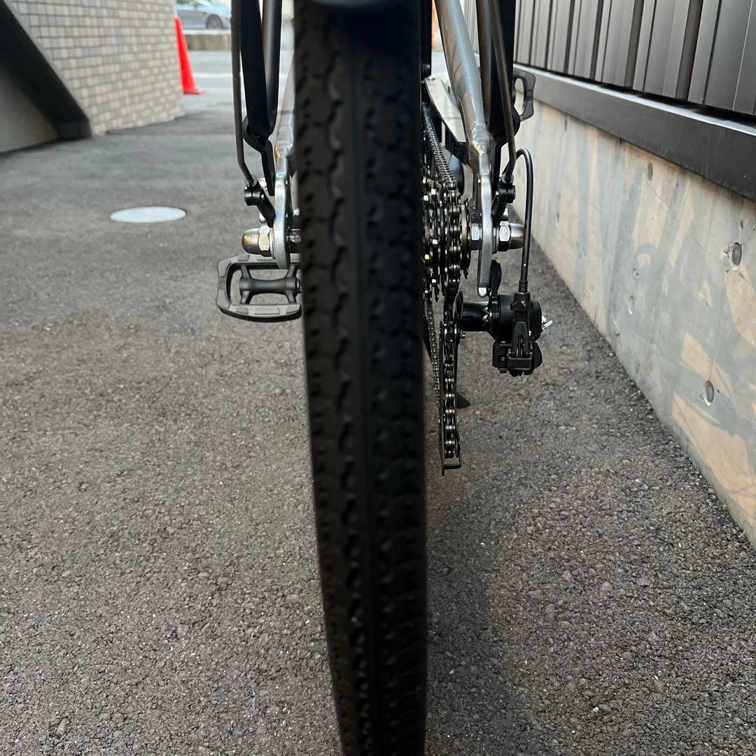 極美品　benelli 電動アシスト自転車 シルバー