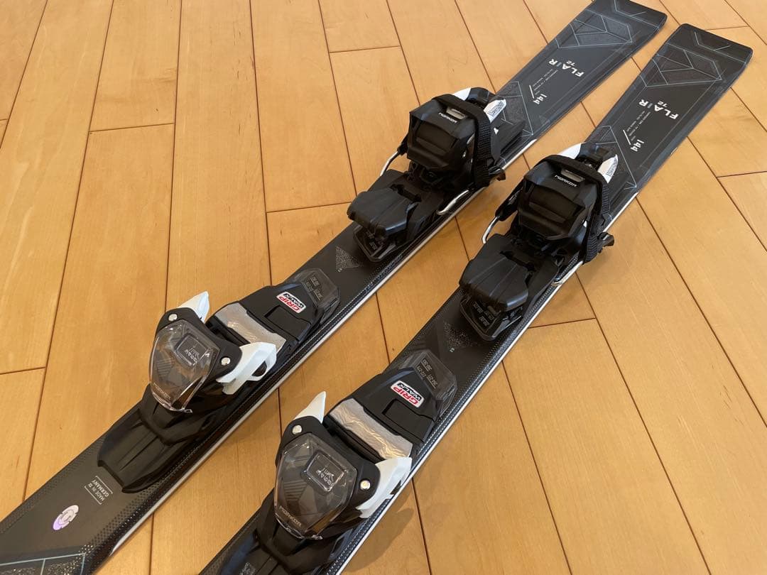 Volkl フォルクル 初心者向けスキー板 144cm FLAIR 72