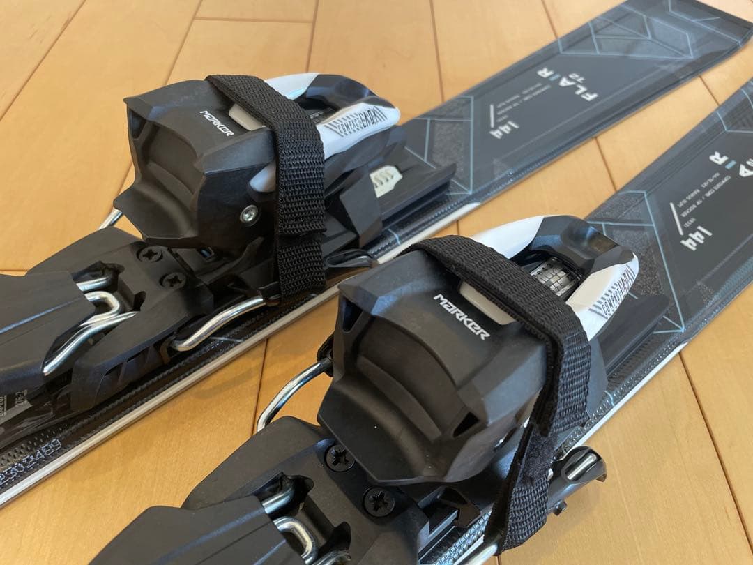 Volkl フォルクル 初心者向けスキー板 144cm FLAIR 72