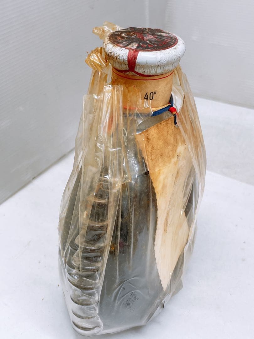 J*C様 【未開栓・古酒】レミーマルタンルイ13世 REMY MARTIN LO