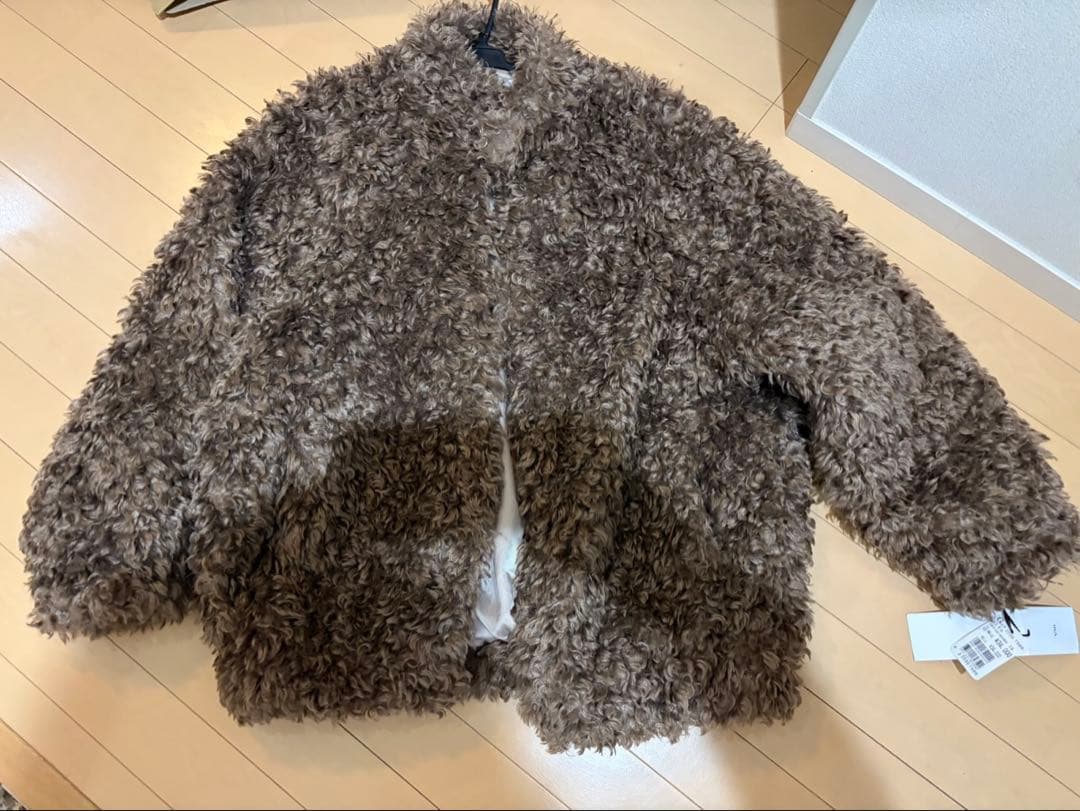 （新品　タグ付き　）ヤマダヤ　ファーコート