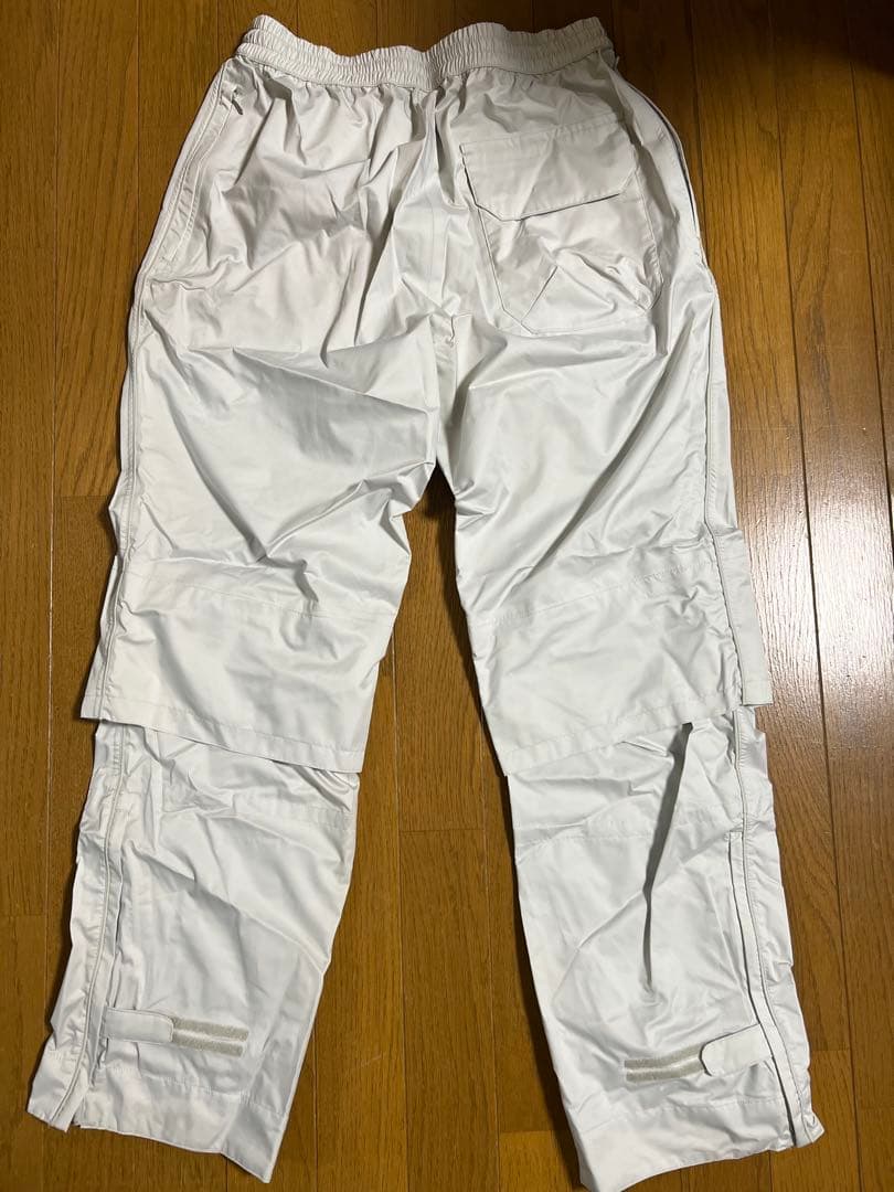 ミズノのゴルフ用レインウェア　上下セット　Lサイズ