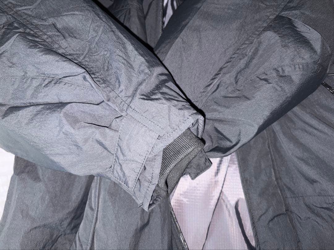 ほぼ未使用　ワイルドシングス　モンスターパーカー　黒　ビショップ