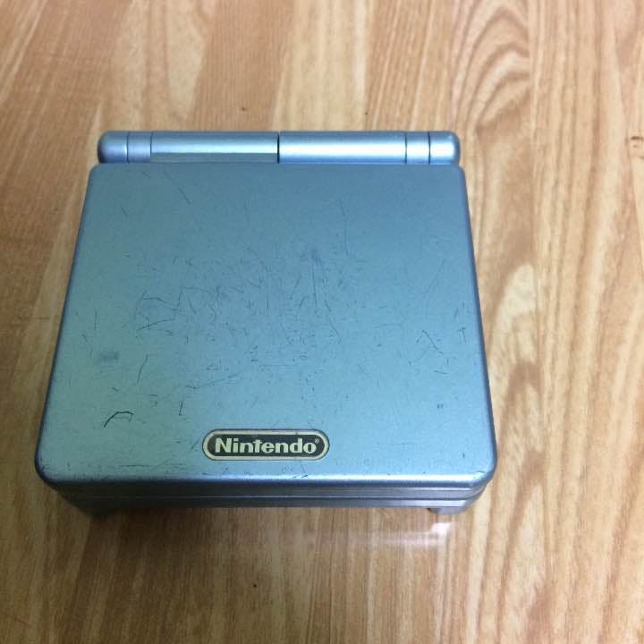 ニンテンドーゲームボーイアドバンスSP