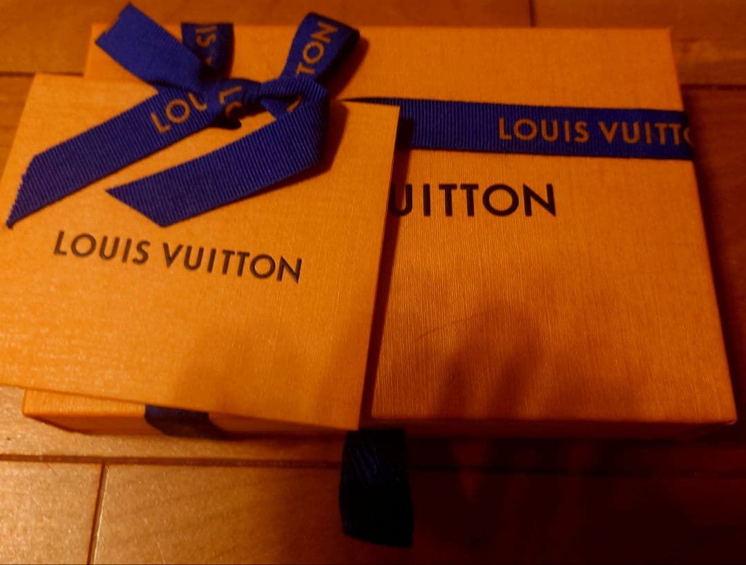 【未開封】ルイヴィトン　ミュルティクレ4　マヒナ　キーケース