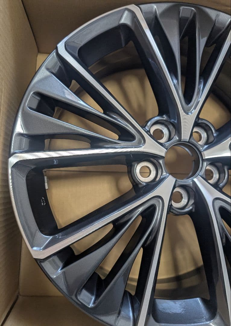 トヨタ 60プリウス 19インチ 新車外し 純正ホイール 1本