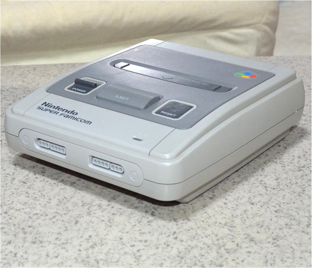【値下げ】SFC スーパーファミコン本体・外箱・取説等１式セット【動作確認済】