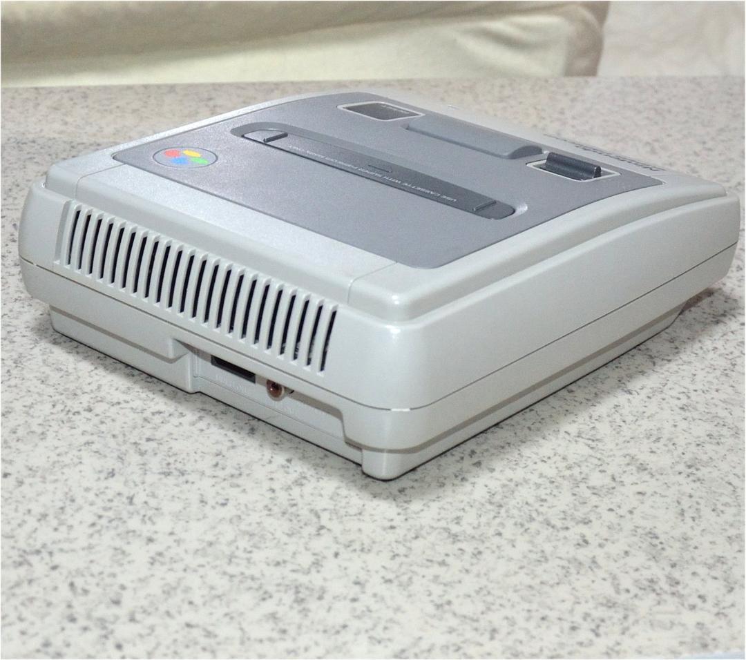 【値下げ】SFC スーパーファミコン本体・外箱・取説等１式セット【動作確認済】