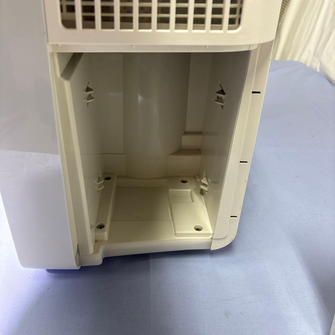 SHARP 除湿機　CM-J100W