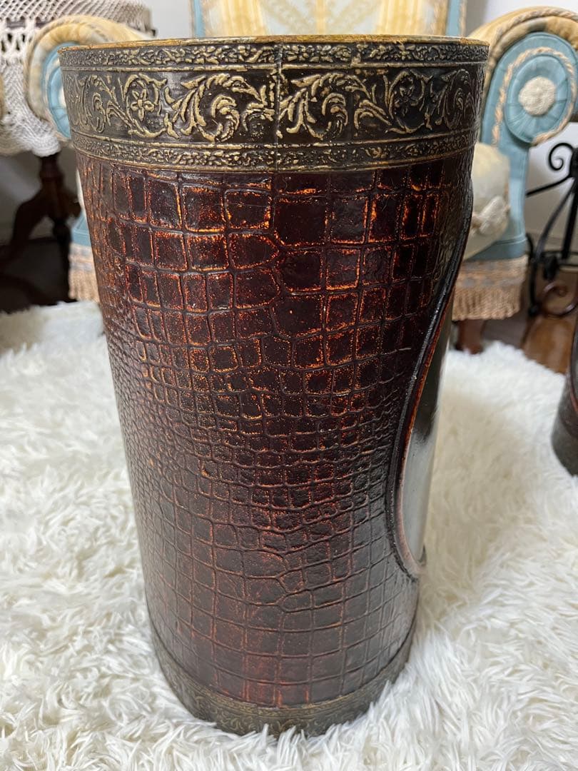 なな❣️アンティーク調 ダストBOX 物入 収納 ドールペイントヴィンテージ