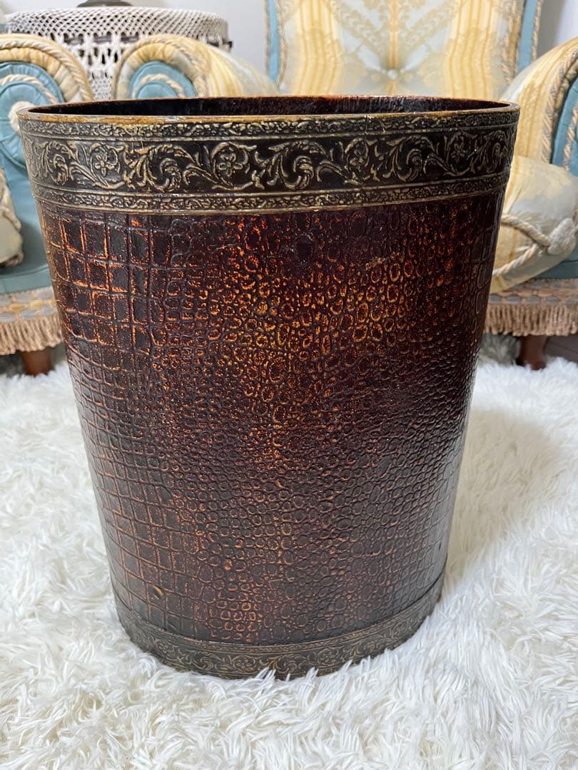 なな❣️アンティーク調 ダストBOX 物入 収納 ドールペイントヴィンテージ