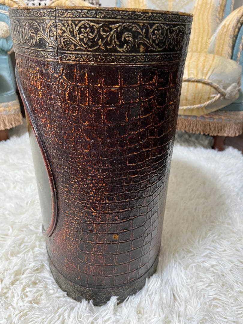 なな❣️アンティーク調 ダストBOX 物入 収納 ドールペイントヴィンテージ