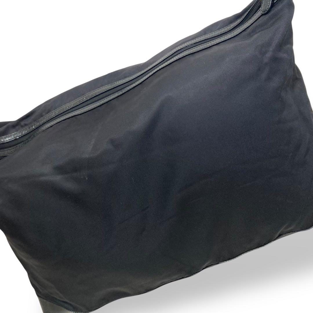 【ヴィンテージ】グッチ　ワンショルダー ボストンバッグ ナイロン　トラベル　黒