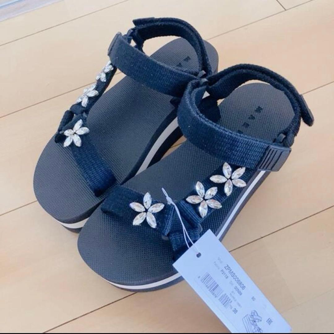 【新品・未使用】マルニ♡ フラワー　ビジュー　サンダル　ブラック