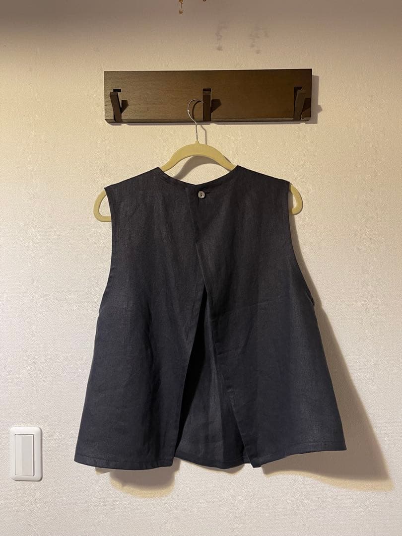 【みき】タグ付き　新品　2025AW ヘビーリネンツイル　ベスト　ブラック