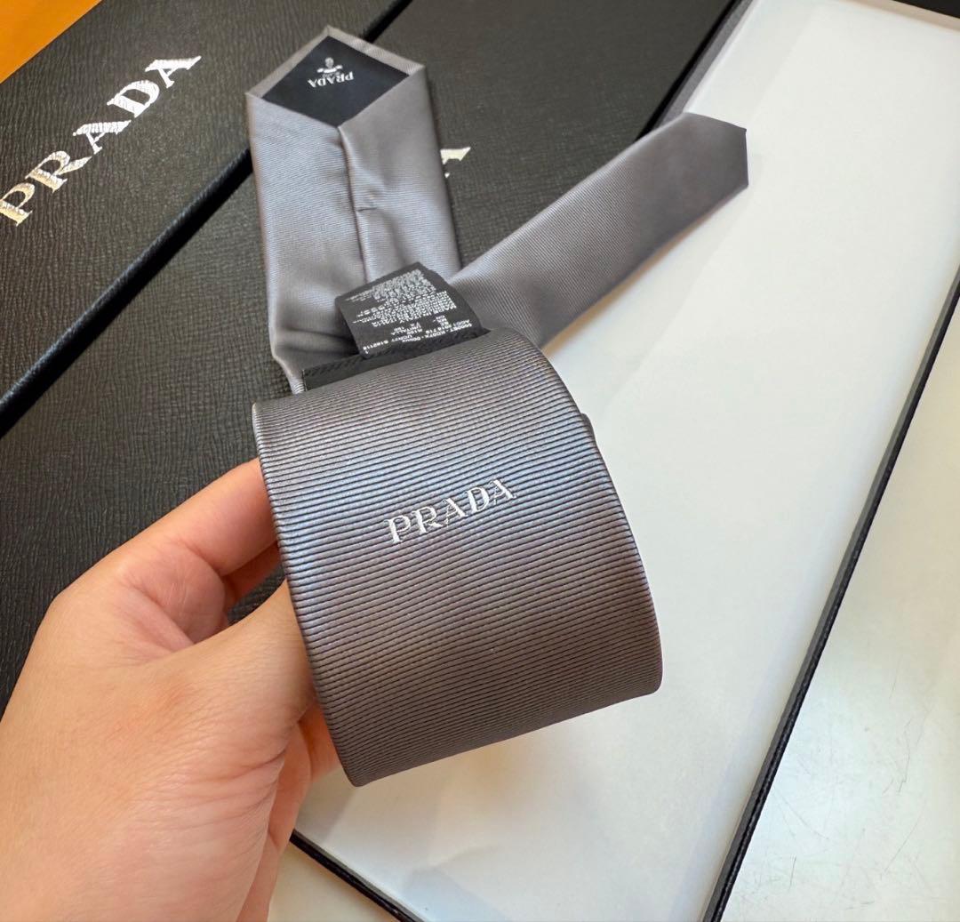 PRADA ネクタイ グレー