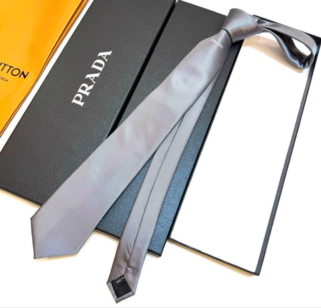 PRADA ネクタイ グレー