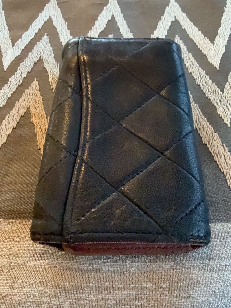 CHANEL シャネル キルティング ブラックレザーキーケース