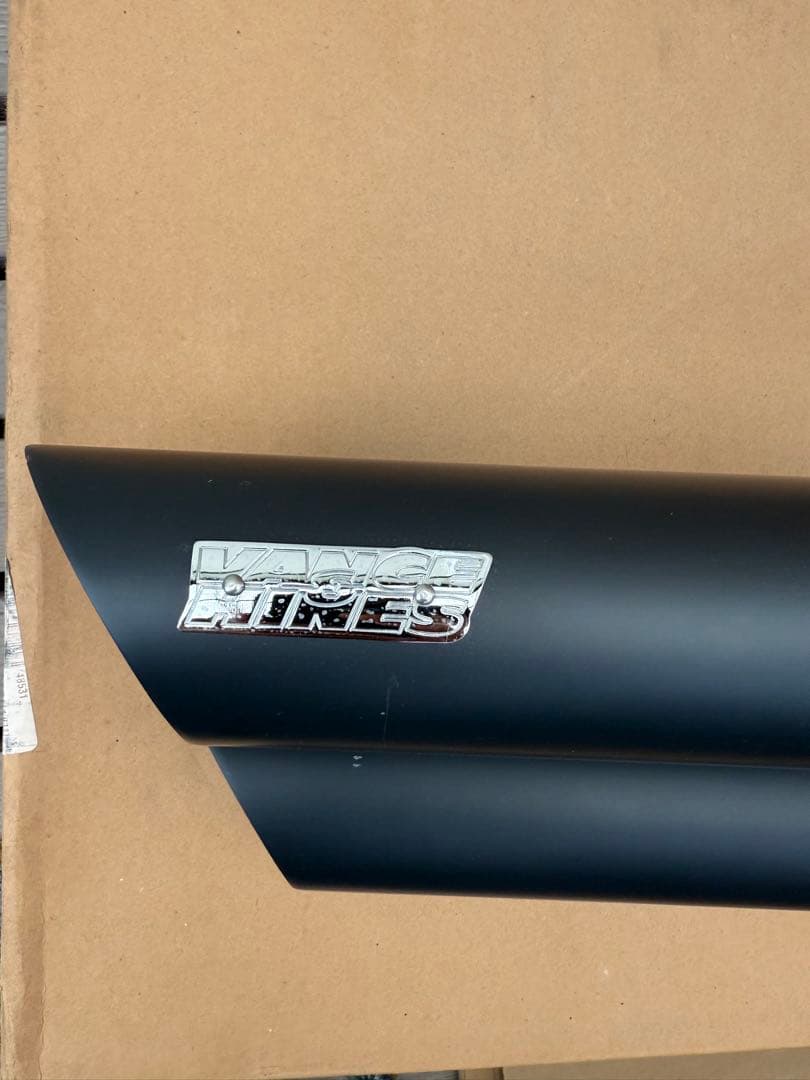 本日最終日　バンスアンドハインズ　ヤマハボルト用　マフラー