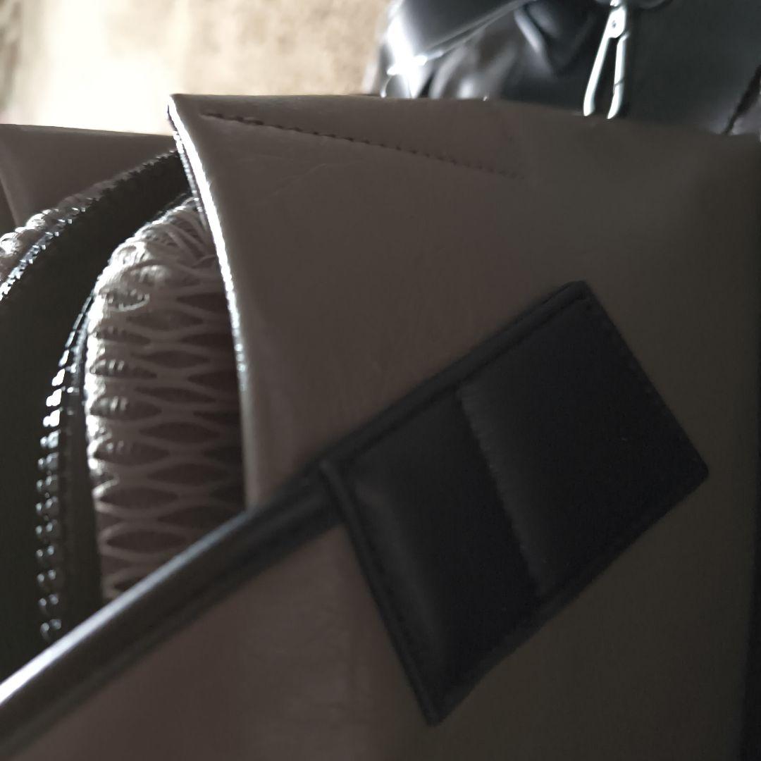 V ブランド ショルダーバッグ グレー ZF5198 VJ9値下げします