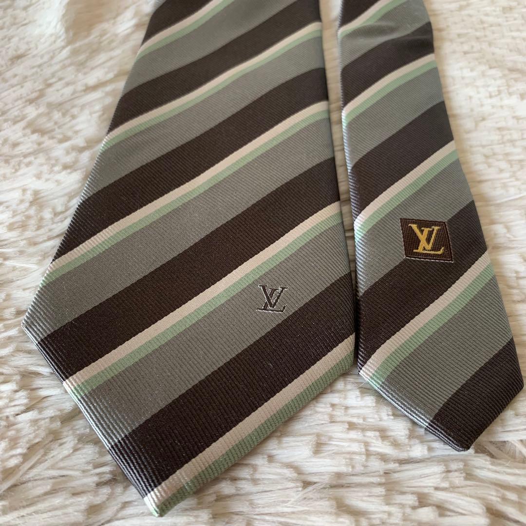 極美品✨️ルイヴィトン シルクネクタイ ストライプ レジメンタル グレー 刺繍