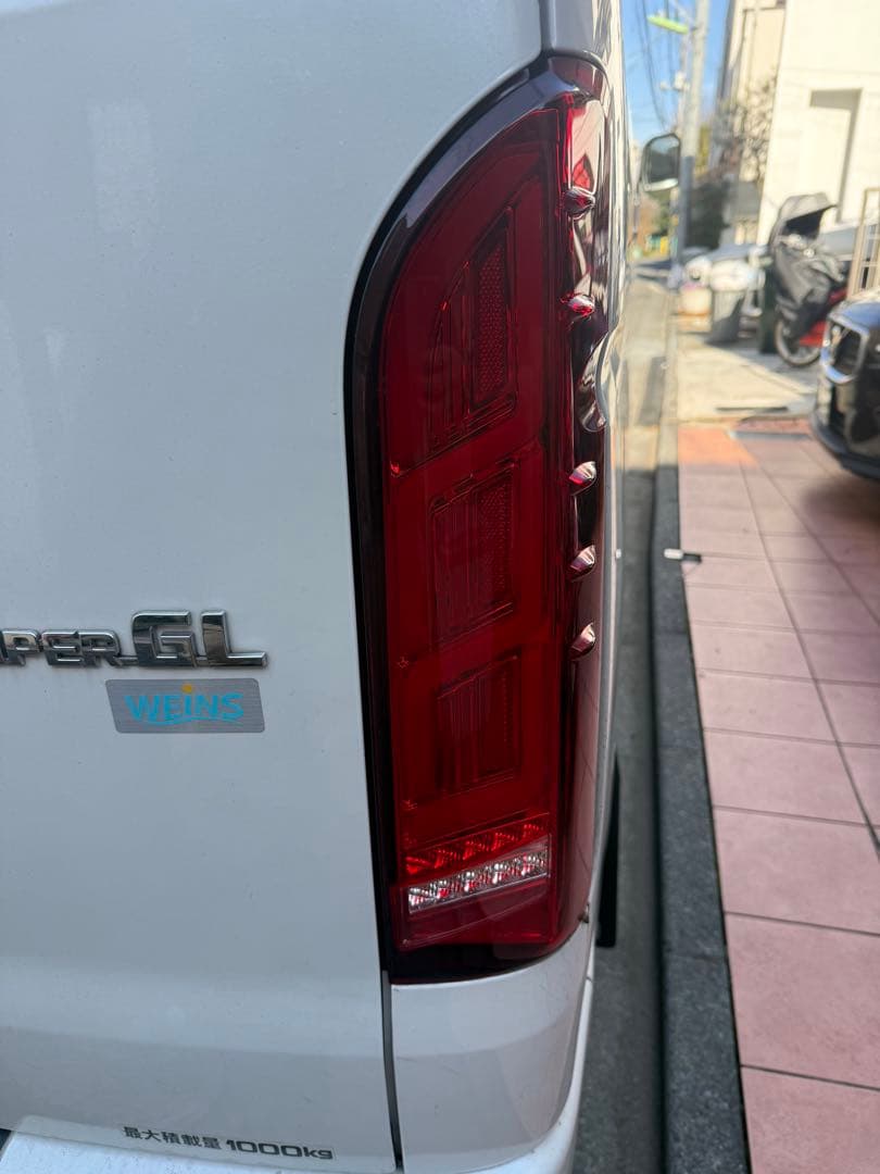 ハイエース200 LED 流れるテールランプ 左右新品