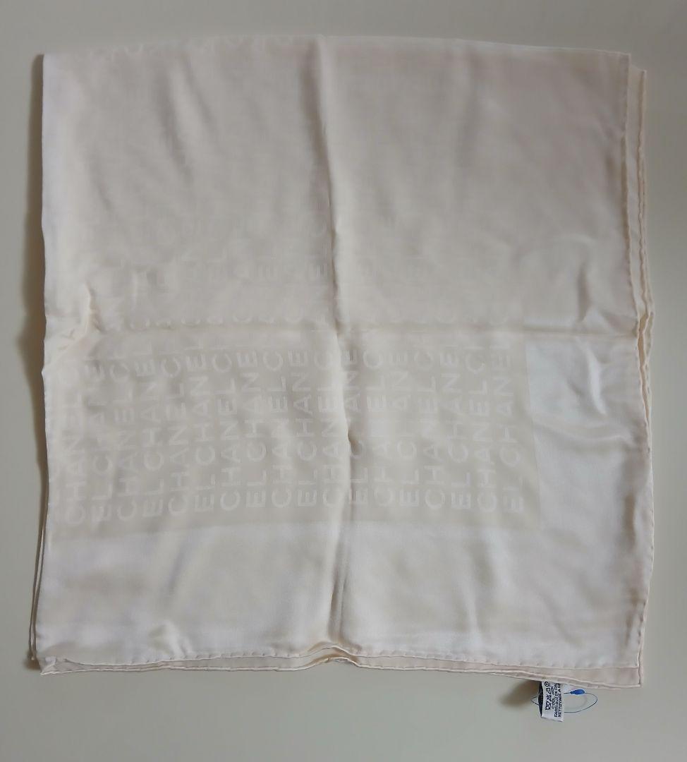 新品未使用 CHANEL アイボリー 大判スカーフ