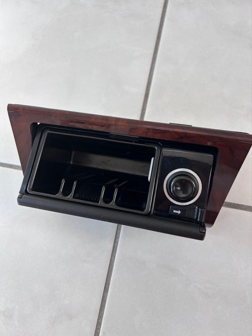 ★極美品 メルセデスベンツ W124 E500 ウォルナット灰皿