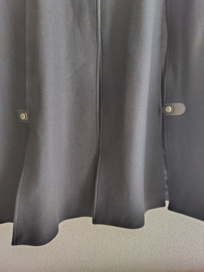 ZARA×MANTECO(マンテコ) ブラック ケープコート ポンチョ ゴールド