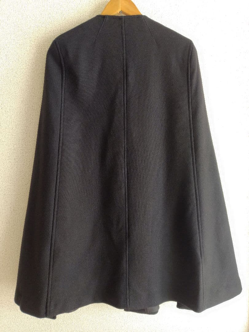 ZARA×MANTECO(マンテコ) ブラック ケープコート ポンチョ ゴールド