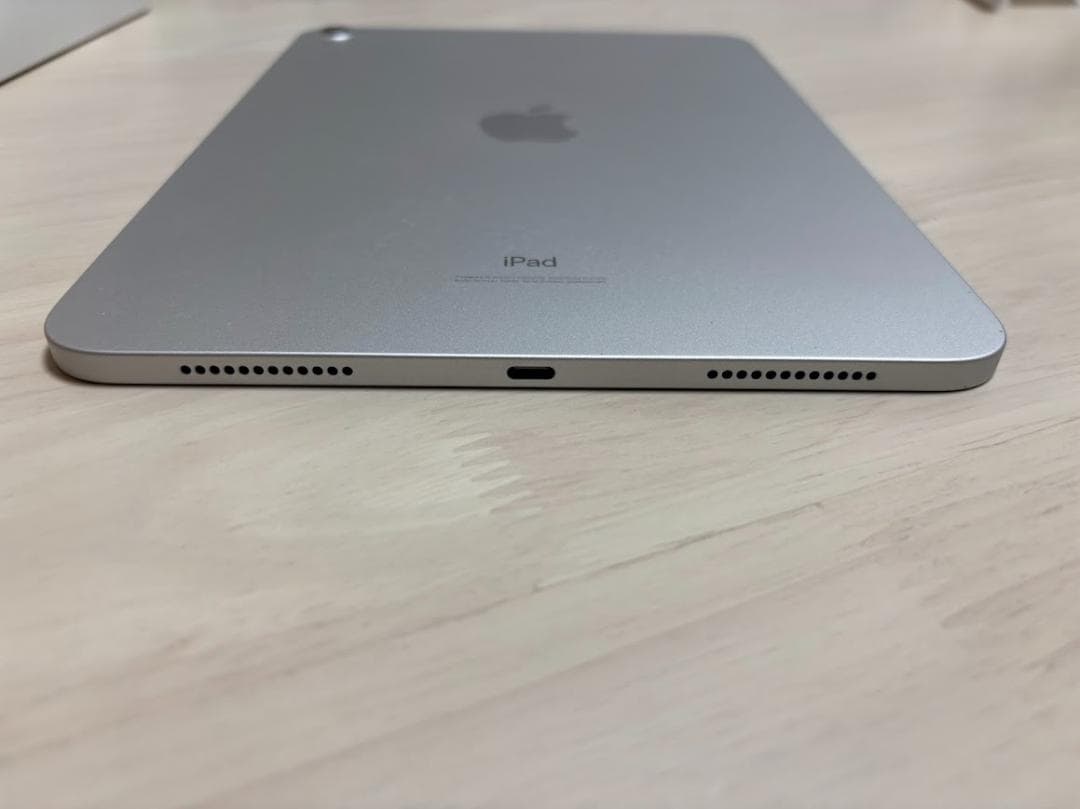 iPad 第10世代 64GB Wi-Fiモデル シルバー