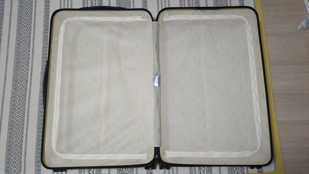 RIMOWA リモワ スーツケース 84L サルサエア キャララホワイト