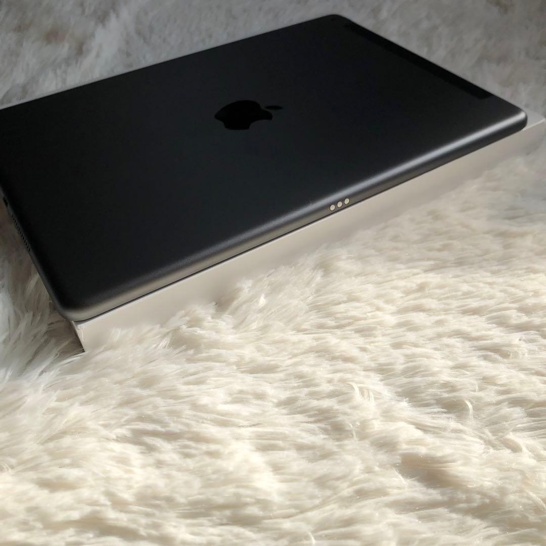 【即購入OK】iPad 第8世代 セルラーモデル【極美品】 #101 【付属品】